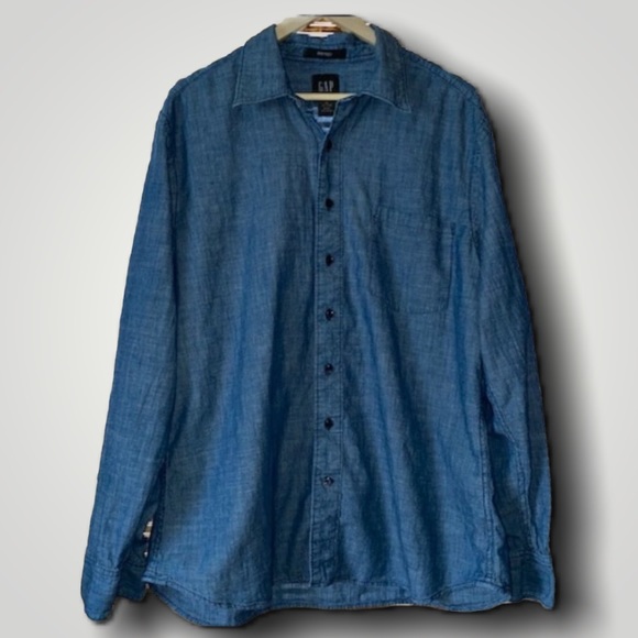 GAP Other - GAP Fitted Long Sleeve Chambray Shirt